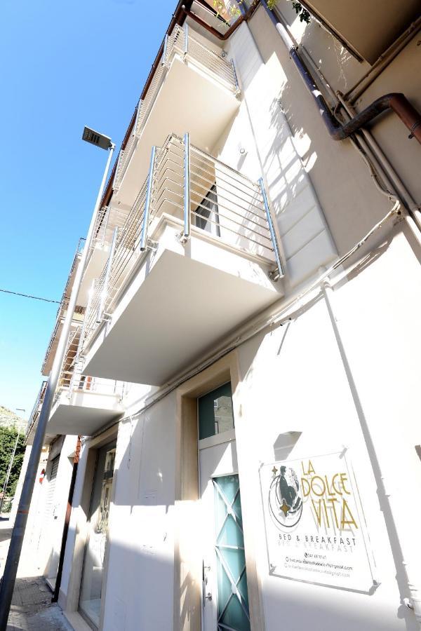 B&B La Dolce Vita Fondi Buitenkant foto